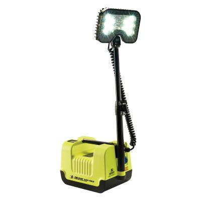 Pelicanƒ?› Remote Area Lighting System, 21W, 1,600 lm, Black/Green, 12.6 in Cord, 094550-0000-245
