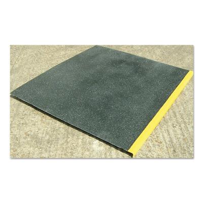 Rust-Oleum® Industrial SafeStep Anti-Slip Step Edges, 10 in x 32 in, Black/Yellow, 292460